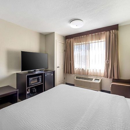 Sleep Inn & Suites Salina I-135 Luaran gambar
