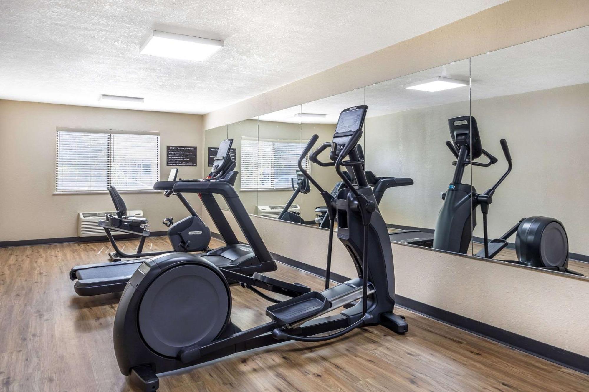 Sleep Inn & Suites Salina I-135 Luaran gambar