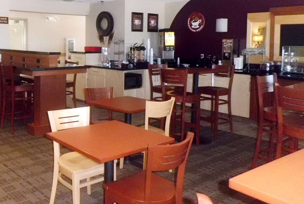 Sleep Inn & Suites Salina I-135 Dalaman gambar